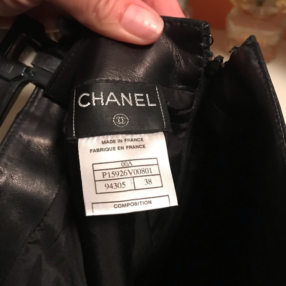 Chanel Lambskin Leather A-line Skirt - Picture 4 of 7